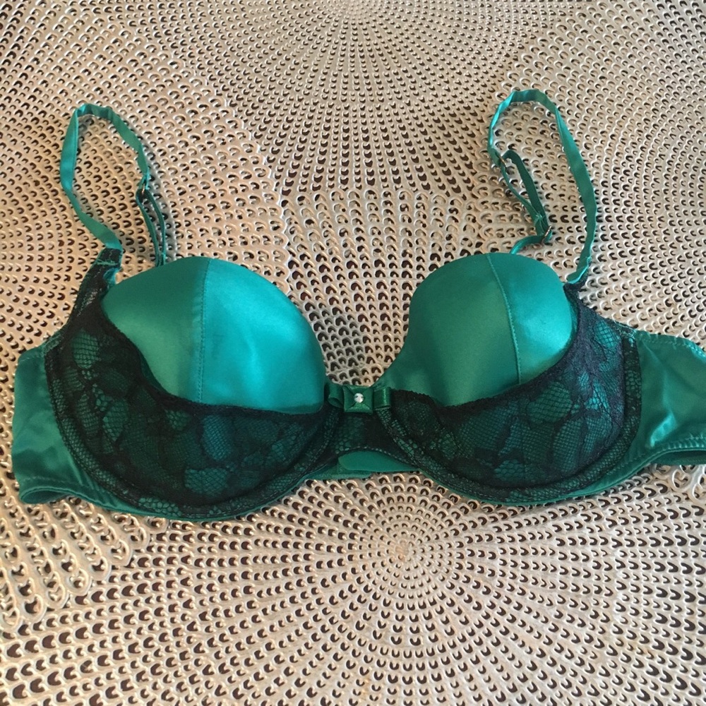 Victoria’s Secret bra